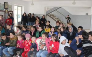 Театральный день в Хани