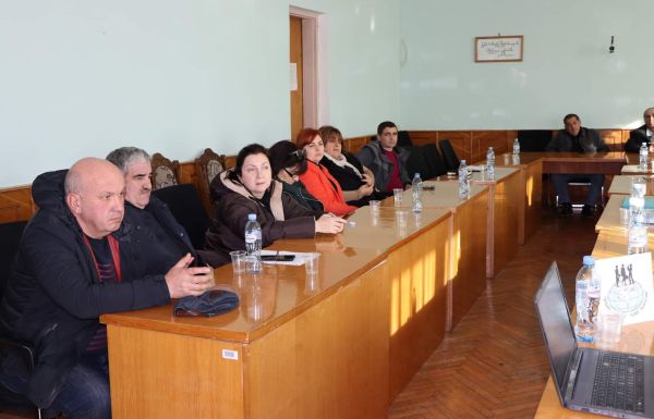 Round table in Tsalenjikha